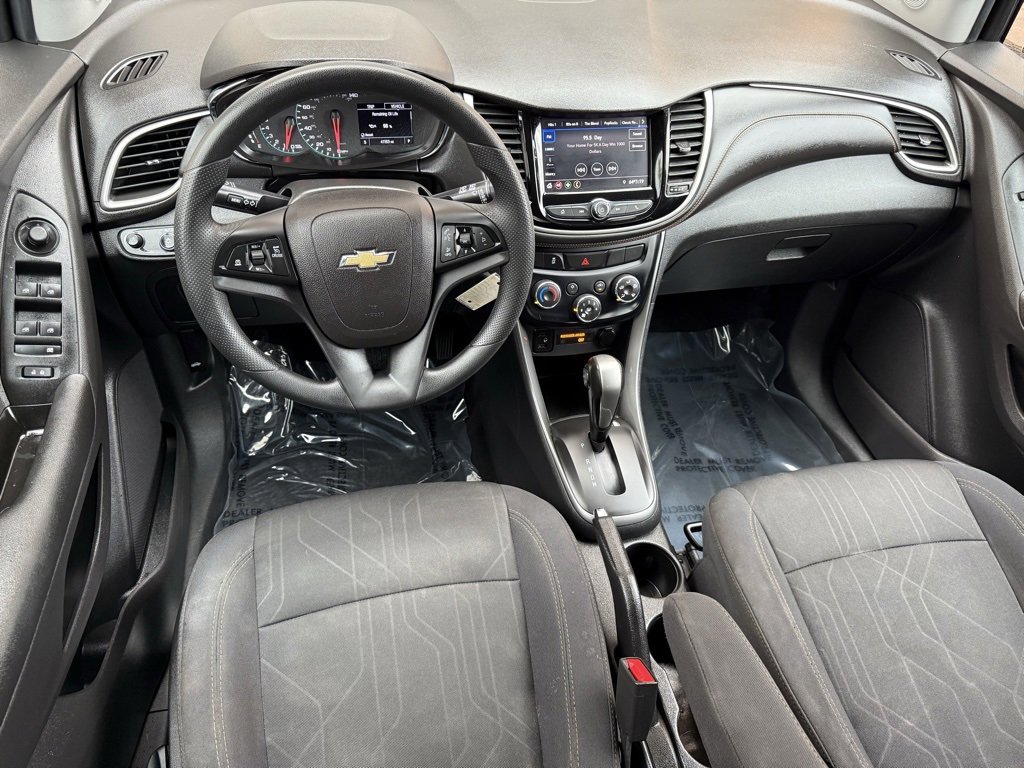 Used 2020 Chevrolet Trax LT image 25