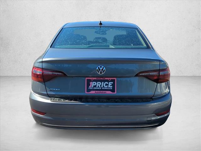 Used 2019 Volkswagen Jetta SE w/ Cold Weather Package FWD image 9