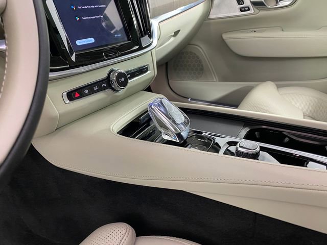 Used 2022 Volvo S90 B6 Inscription w/ Advanced Package image 26