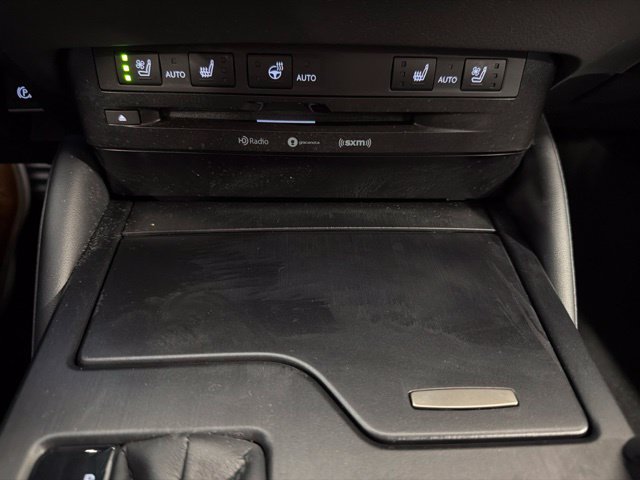 Used 2022 Lexus ES 300h F Sport w/ Accessory Package FWD image 21
