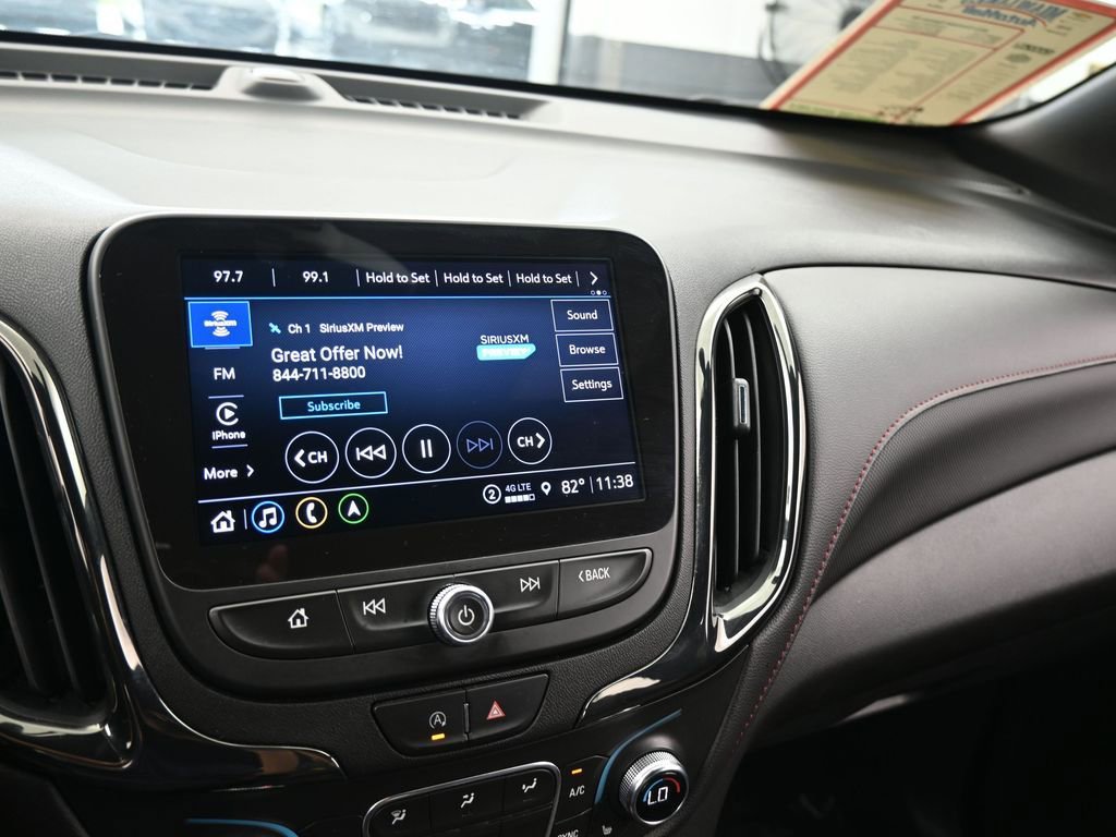 Used 2022 Chevrolet Equinox RS w/ Infotainment Package image 28