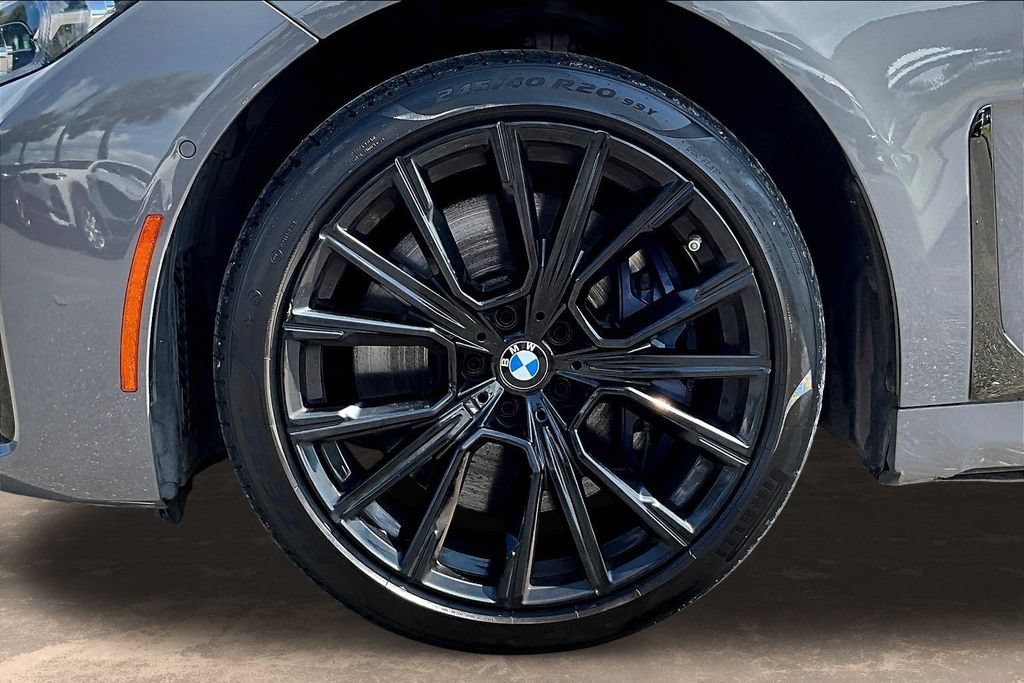 Used 2020 BMW 740i w/ M Sport Package RWD image 34