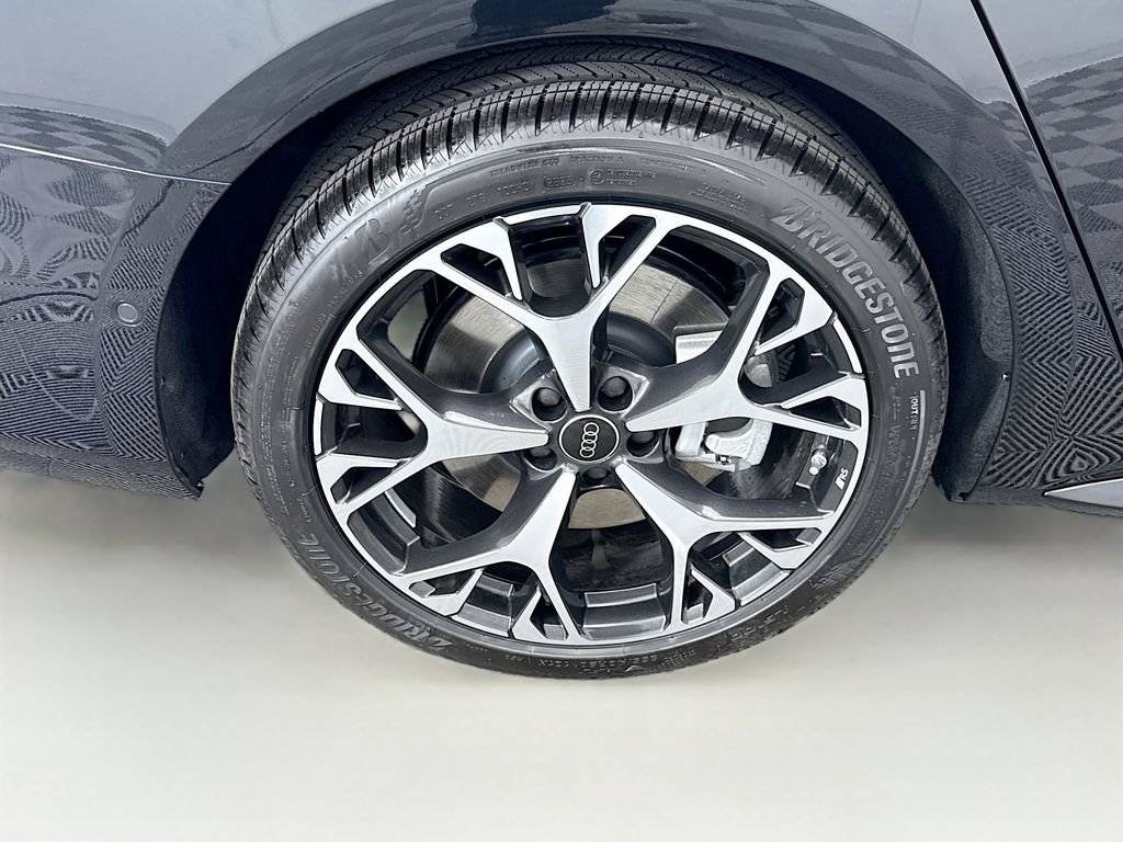 Used 2026 Audi A6 Premium Plus AWD/4WD image 32