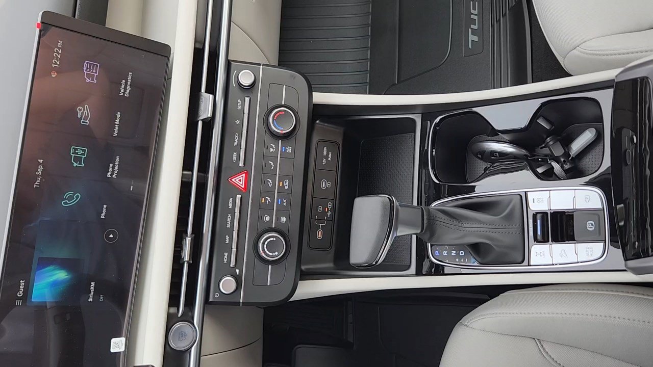 New 2025 Hyundai Tucson SE image 15