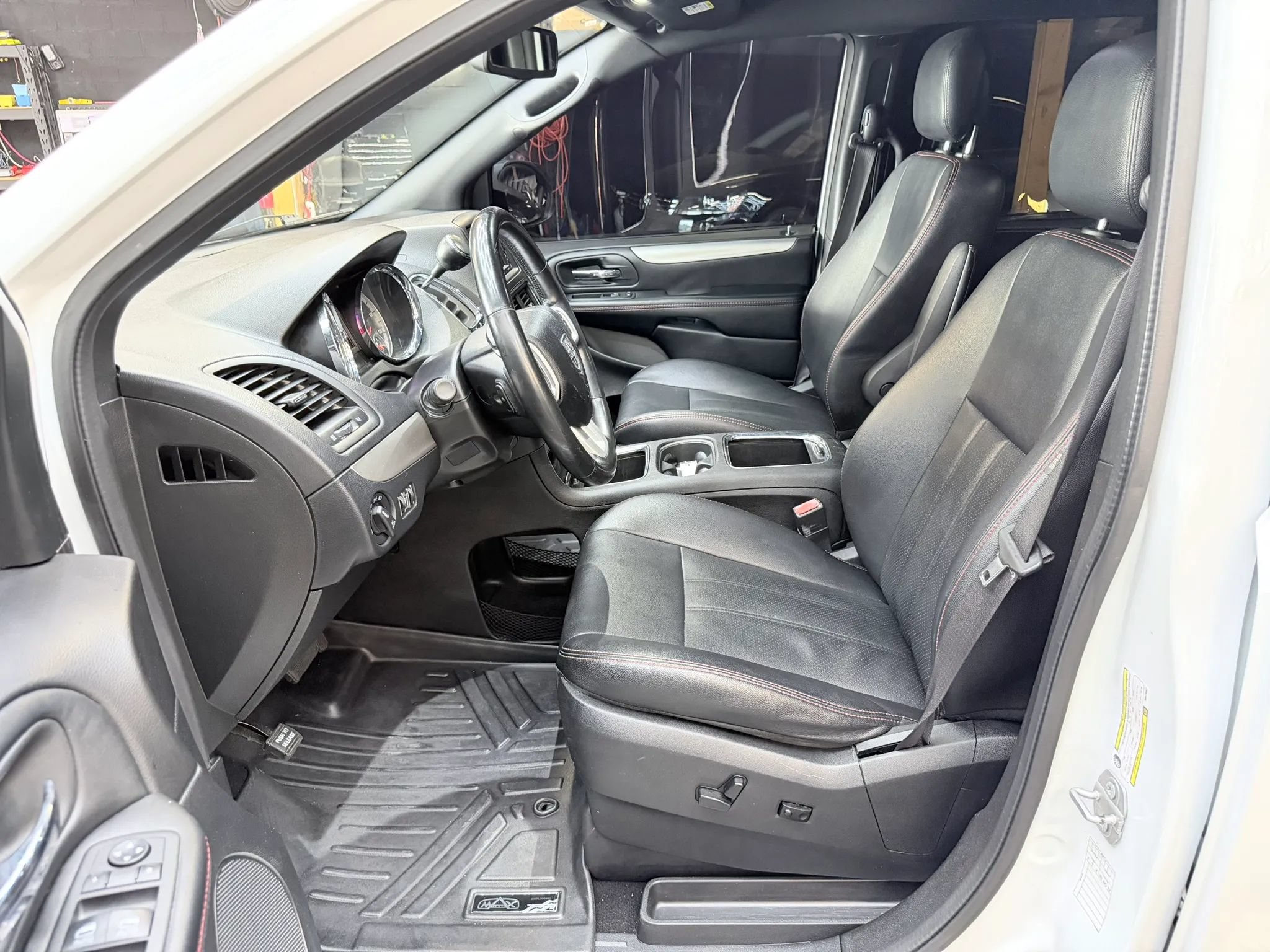 Used 2019 Dodge Grand Caravan GT FWD image 9