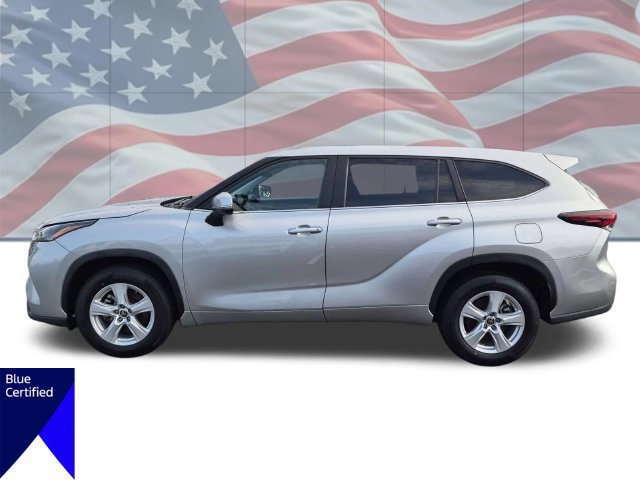 Used 2024 Toyota Highlander LE FWD image 7