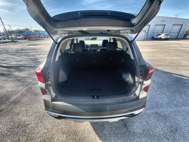 Used 2023 Kia Seltos S image 25