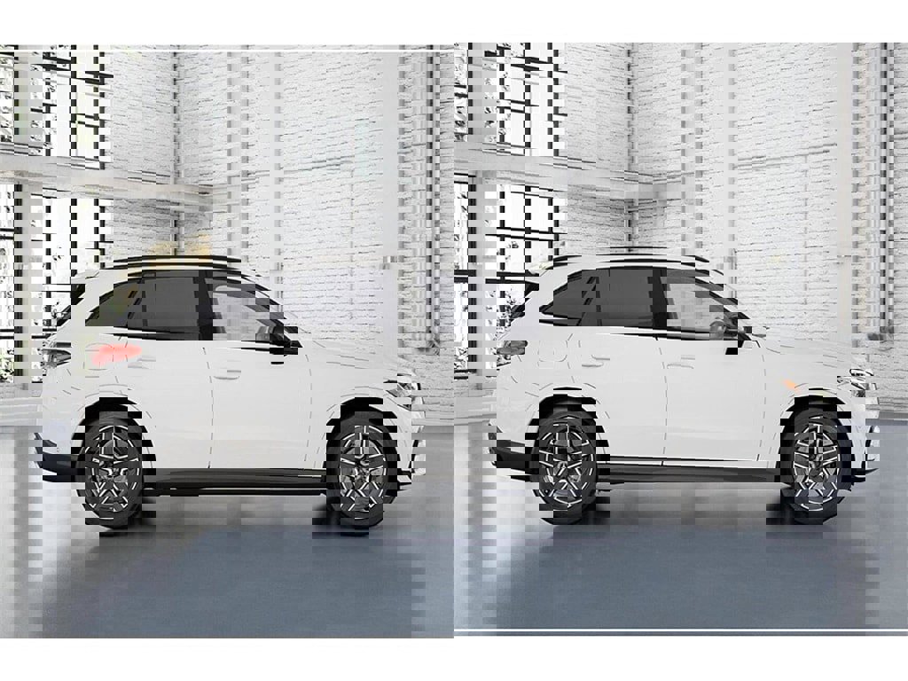 New 2026 Mercedes-Benz GLC 300 4MATIC image 2