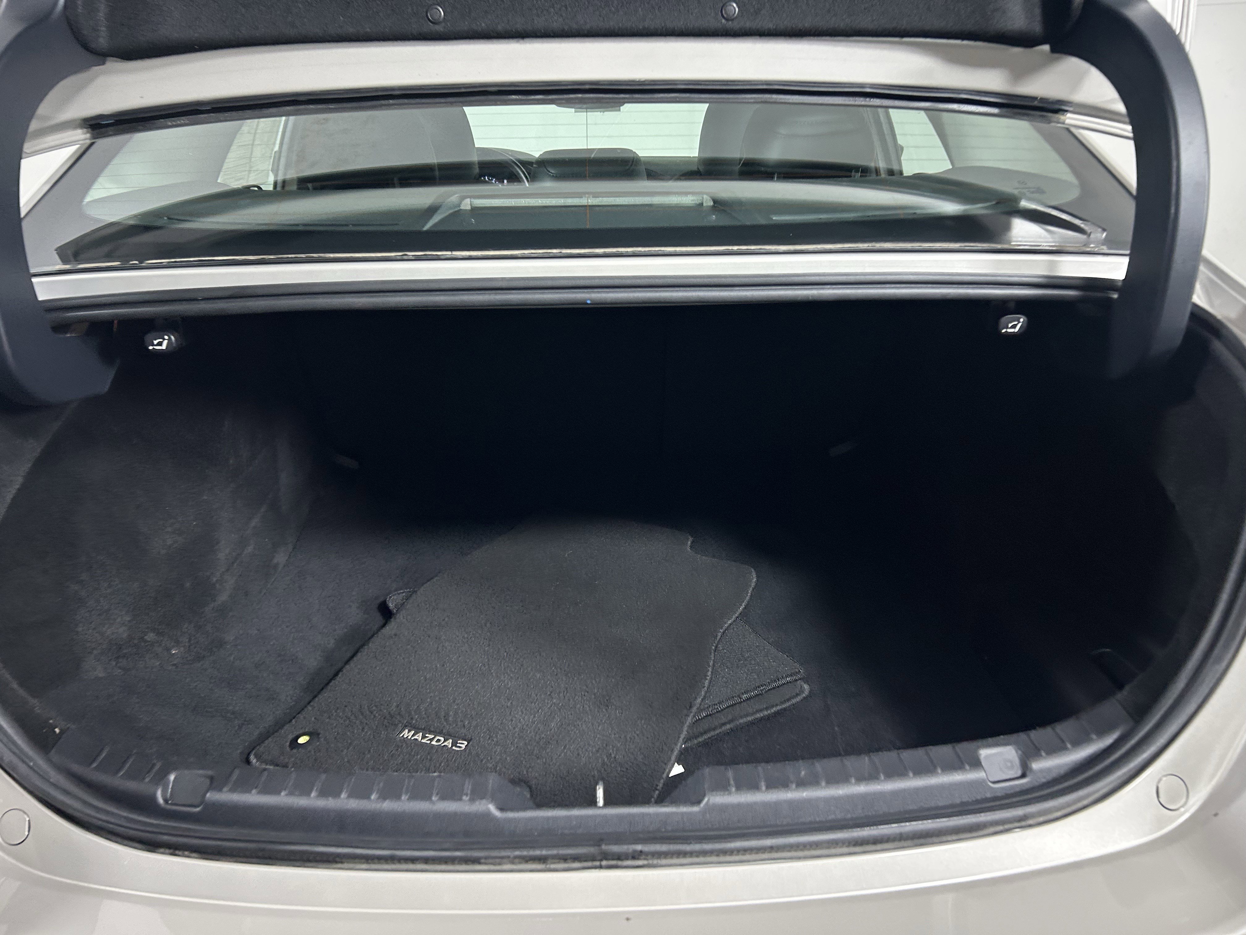 Used 2025 MAZDA MAZDA3 s image 19