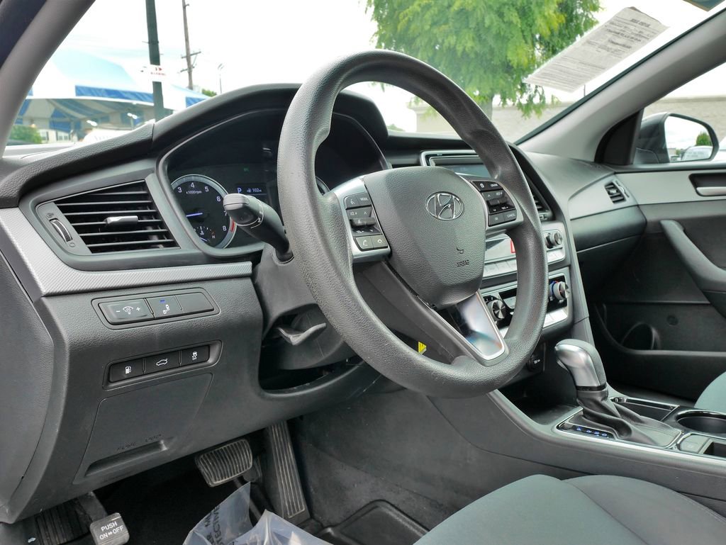 Used 2019 Hyundai Sonata SE w/ Cargo Package FWD image 21