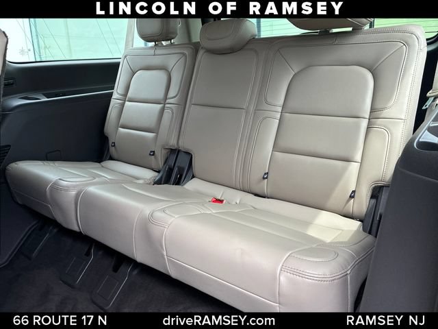 Used 2024 Lincoln Navigator L Reserve AWD/4WD image 22