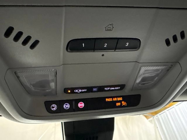 Used 2021 Chevrolet Equinox Premier FWD image 38
