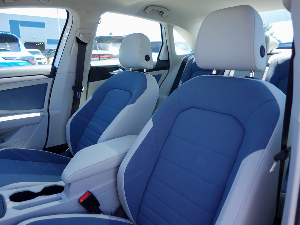 New 2026 Volkswagen Jetta SE FWD image 23