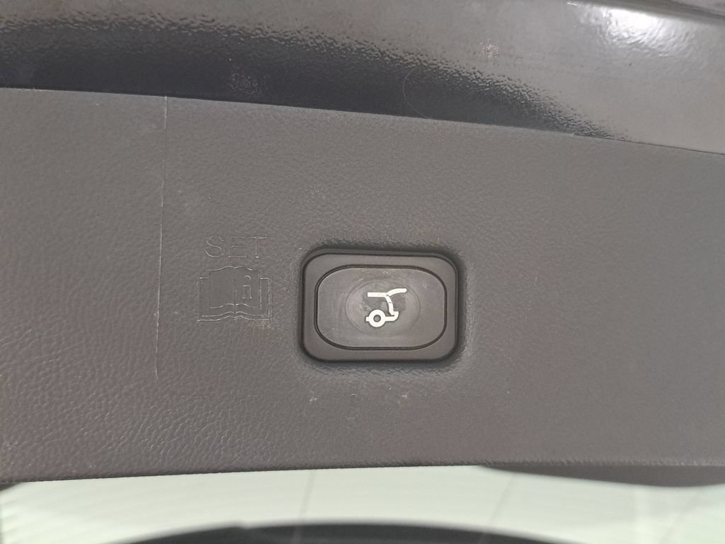 Certified 2022 Lincoln Nautilus FWD w/ Premium Package image 8