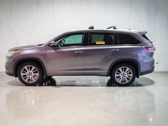 Used 2016 Toyota Highlander XLE image 18