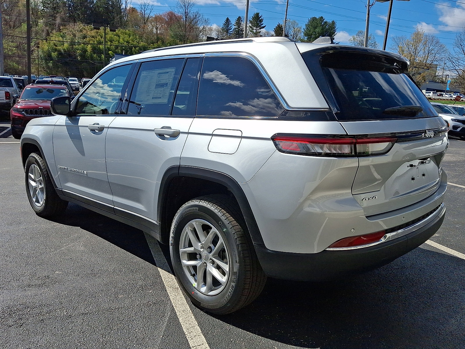 New 2026 Jeep Grand Cherokee Laredo X AWD/4WD image 4