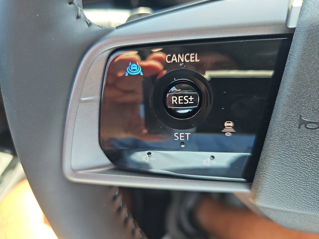 New 2025 Nissan Murano SL image 15