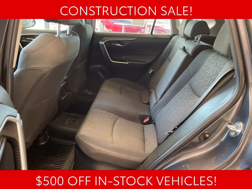 Used 2021 Toyota RAV4 XLE w/ Convenience Package AWD/4WD image 12