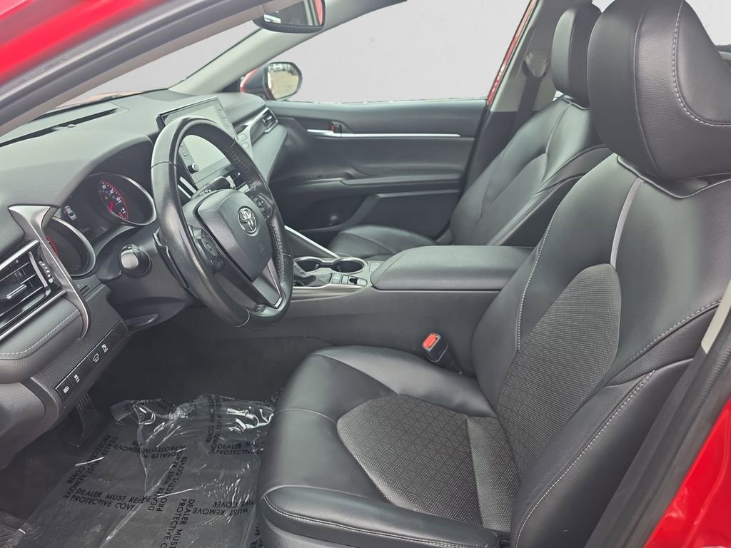 Used 2023 Toyota Camry XSE image 10