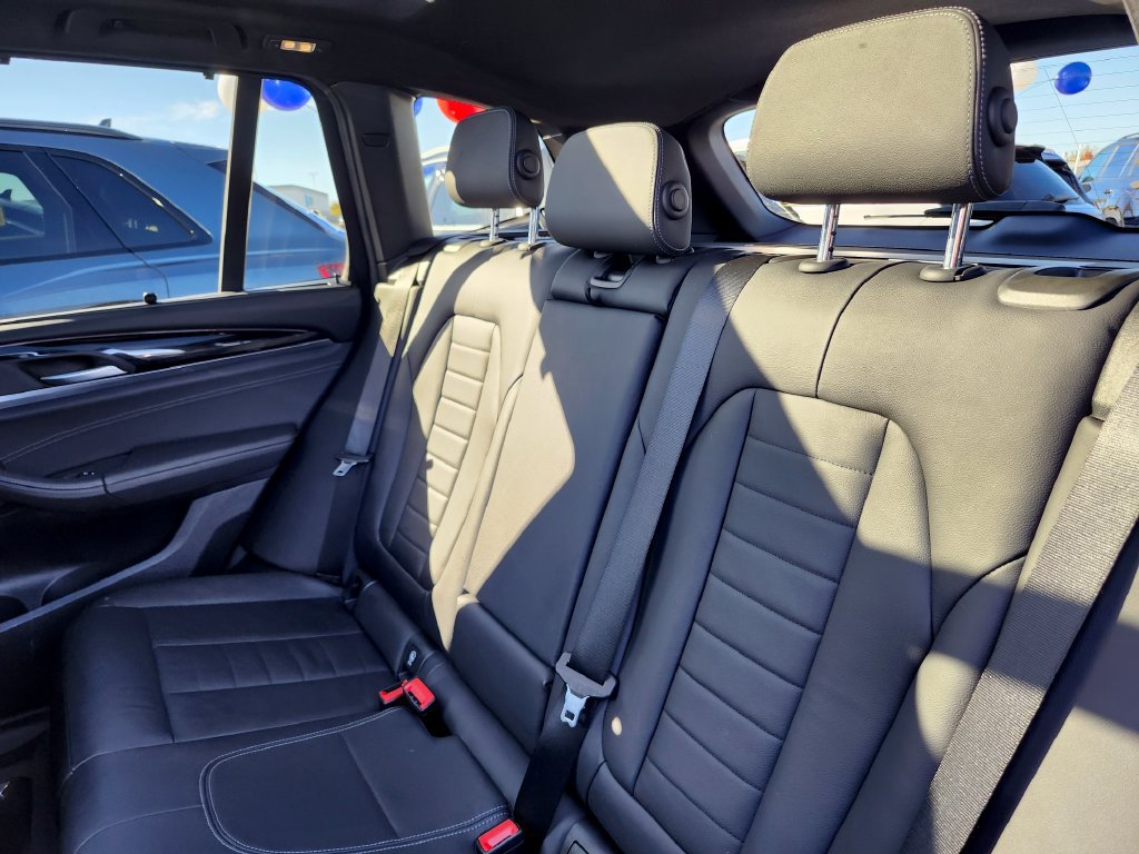 Used 2018 BMW X3 xDrive30i AWD/4WD image 11