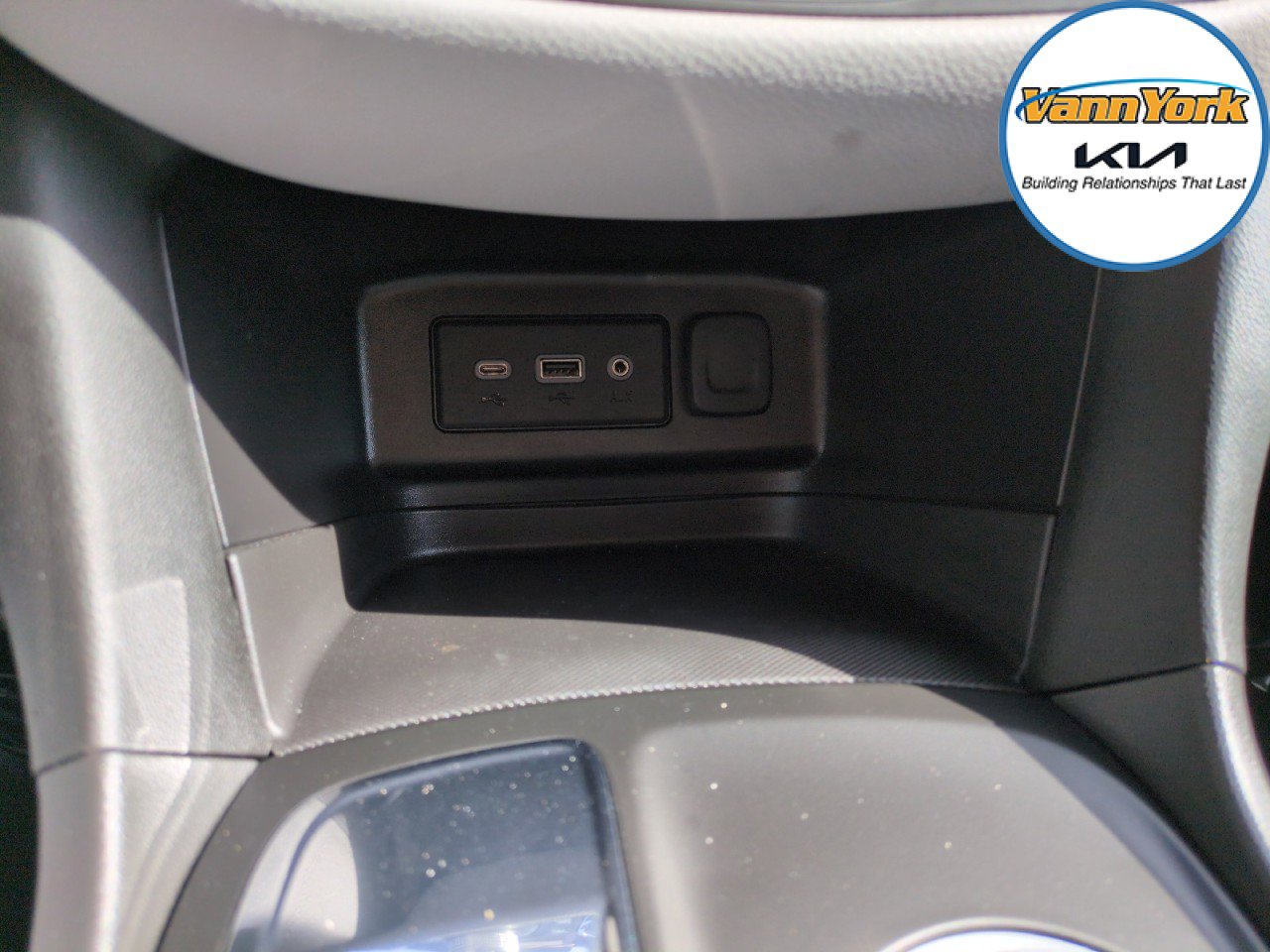 Used 2023 Chevrolet Equinox LS w/ Driver Confidence II Package image 29