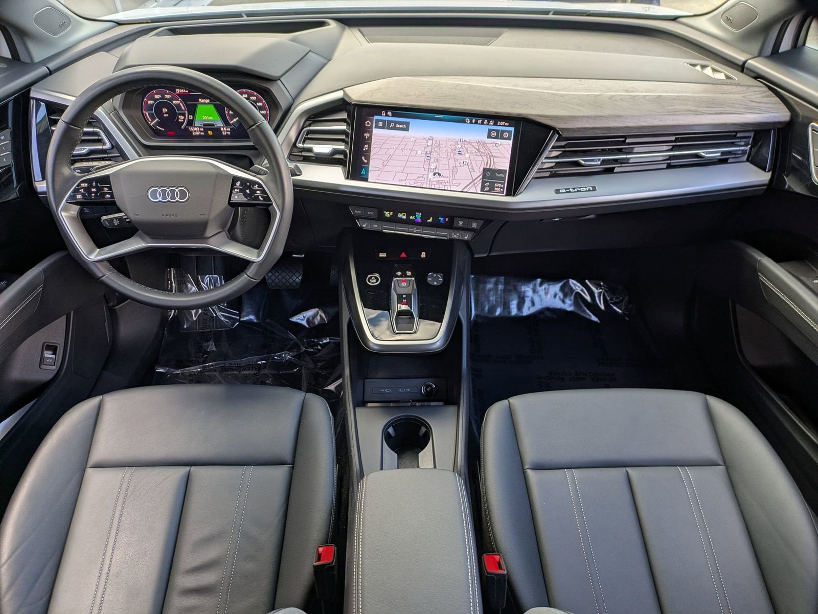 Used 2024 Audi Q4 e-tron Prestige image 7
