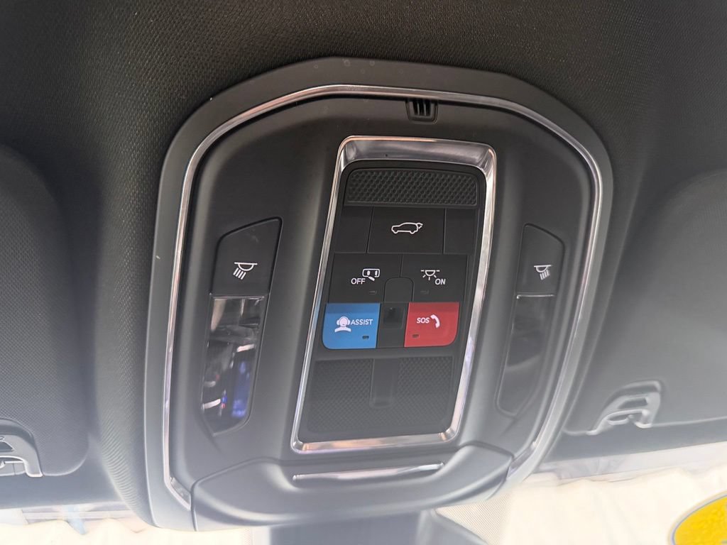 Used 2024 Jeep Wagoneer Series II AWD/4WD image 24