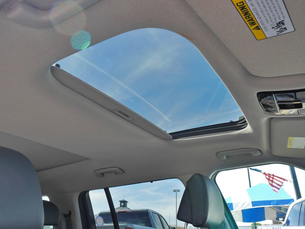 Used 2025 Hyundai Santa Fe Limited image 31