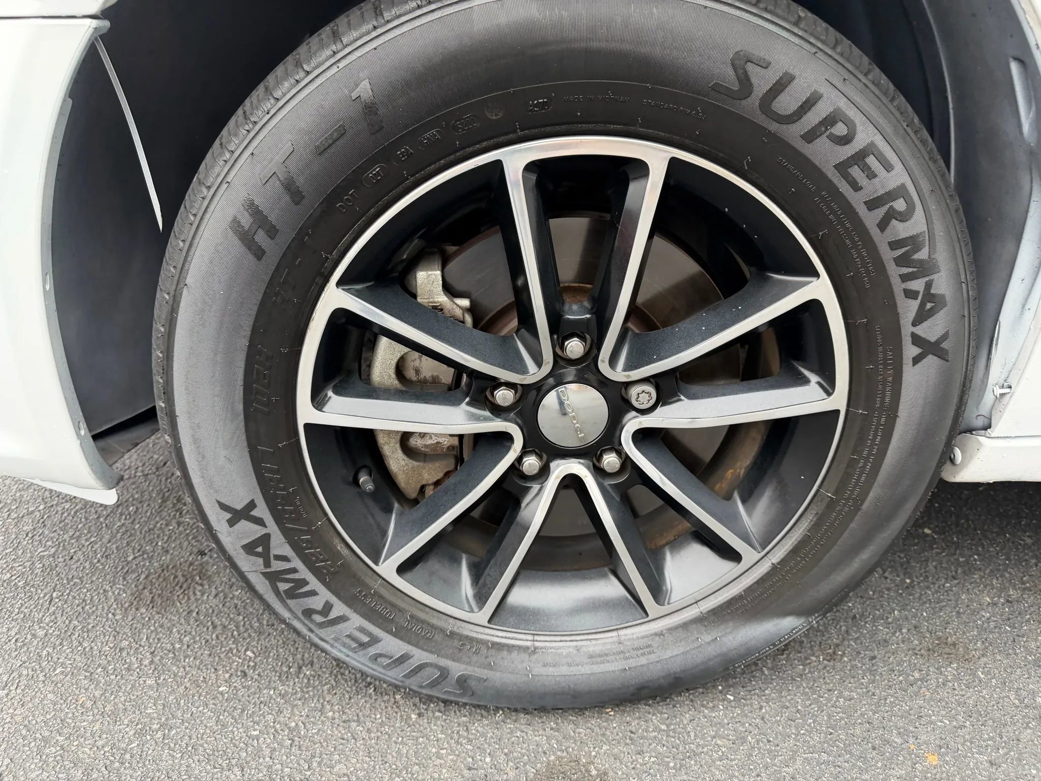 Used 2017 Dodge Grand Caravan SE image 25