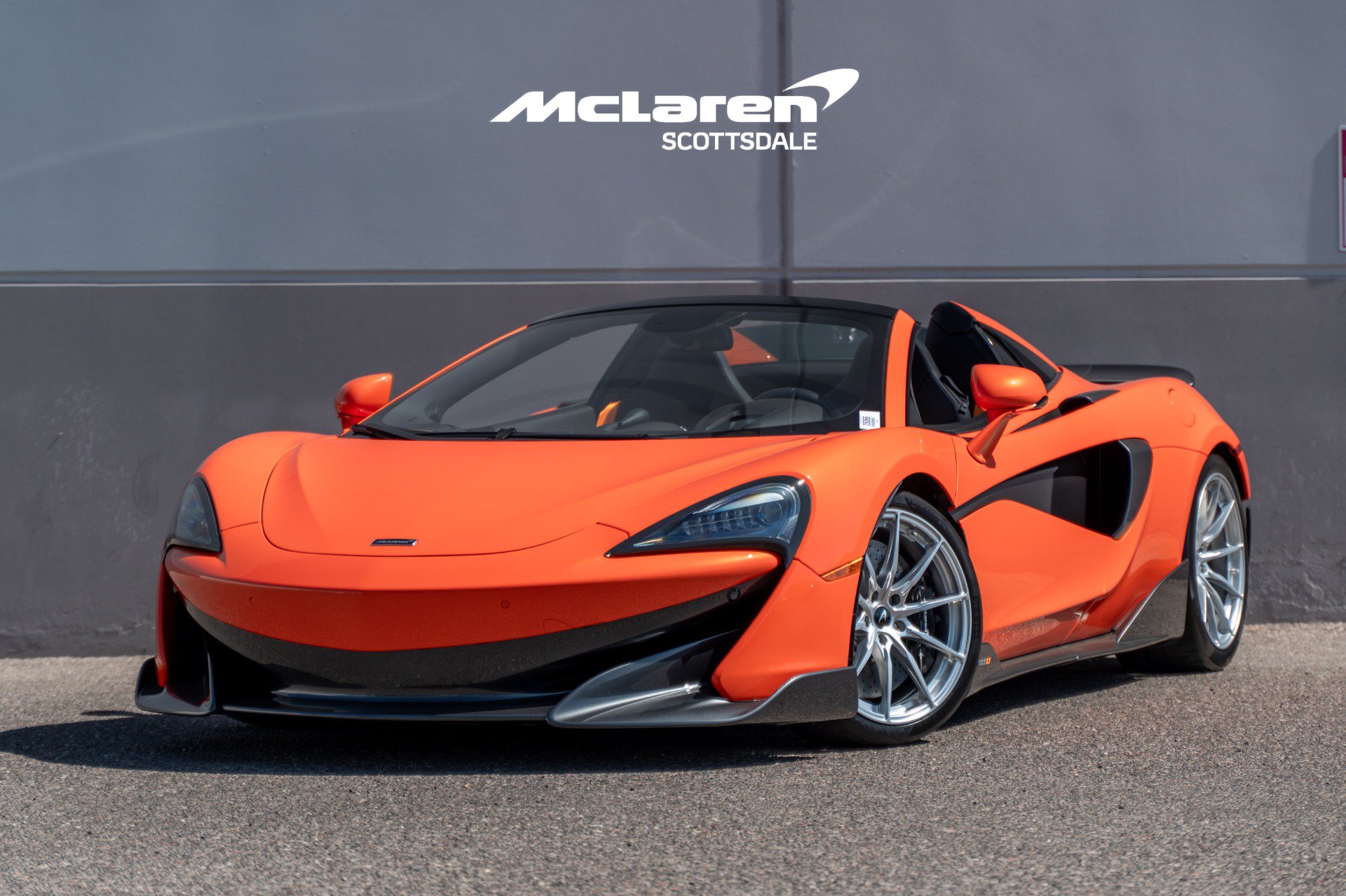 Used 2020 McLaren 600LT Spider RWD image 2