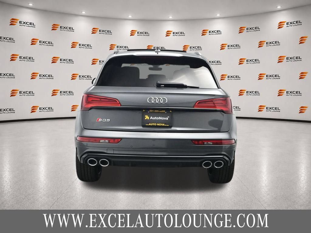 Used 2021 Audi SQ5 Premium Plus w/ Premium Plus Package AWD/4WD image 4