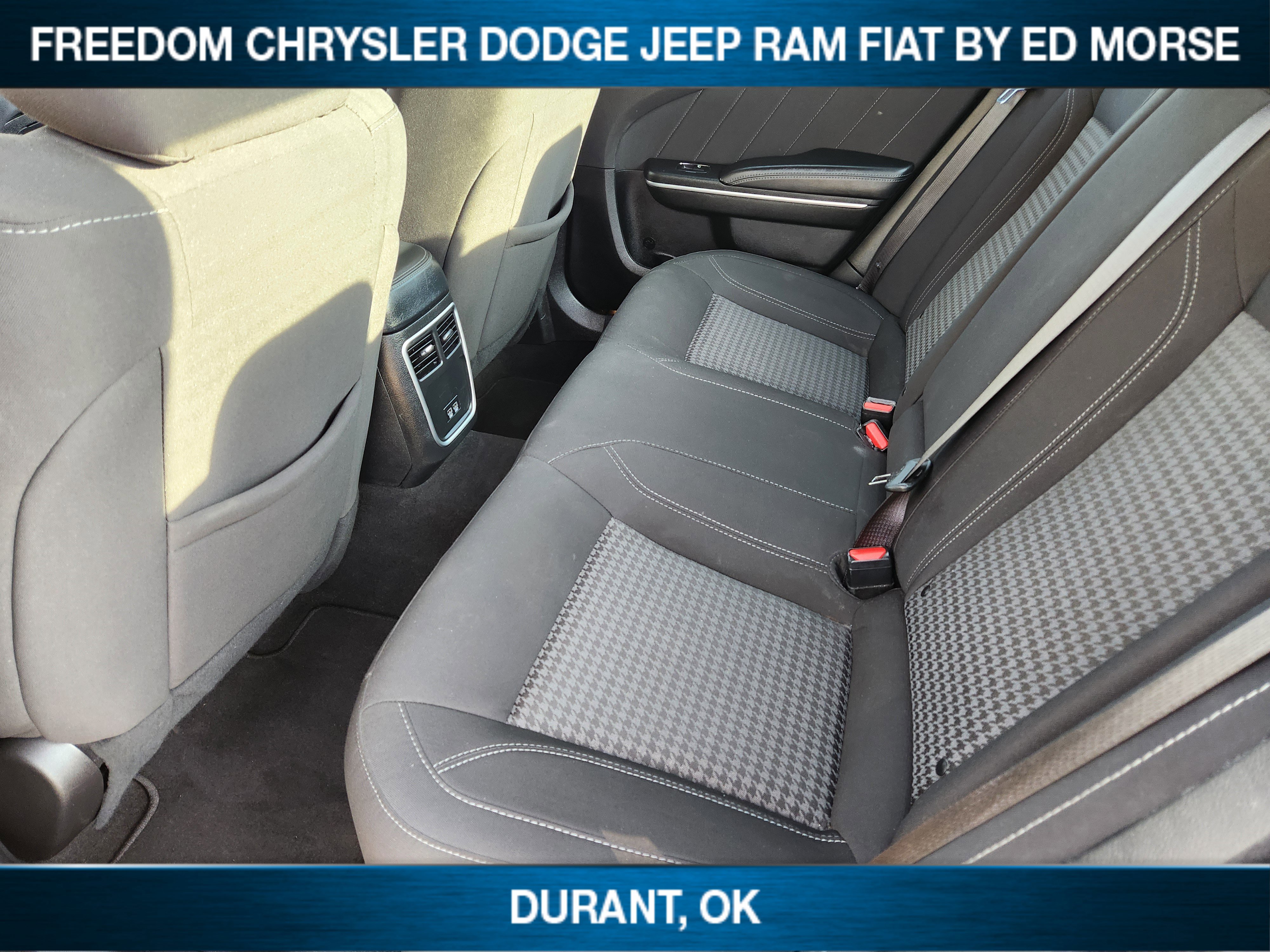 Used 2023 Dodge Charger SXT image 21