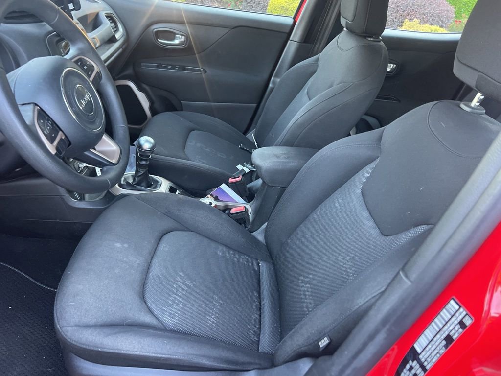 Used 2016 Jeep Renegade Sport w/ Power & Air Group image 13