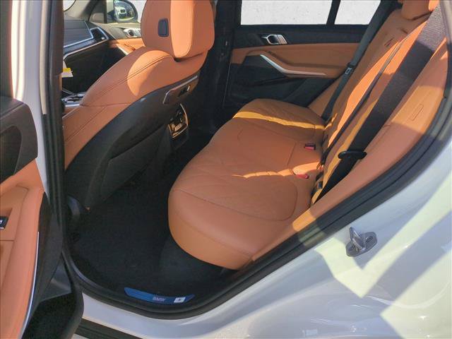 New 2026 BMW X5 xDrive40i AWD/4WD image 16