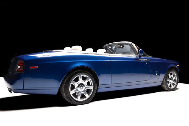 Used 2010 Rolls-Royce Phantom Drophead Coupe image 23