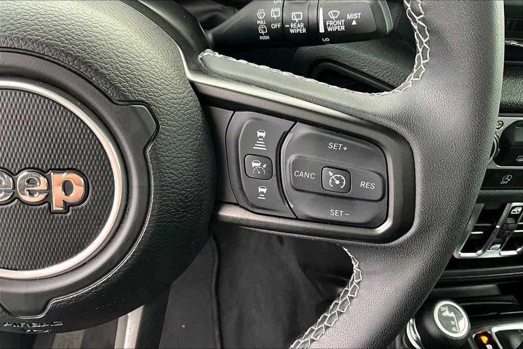 Used 2025 Jeep Wrangler Unlimited Sport AWD/4WD image 13