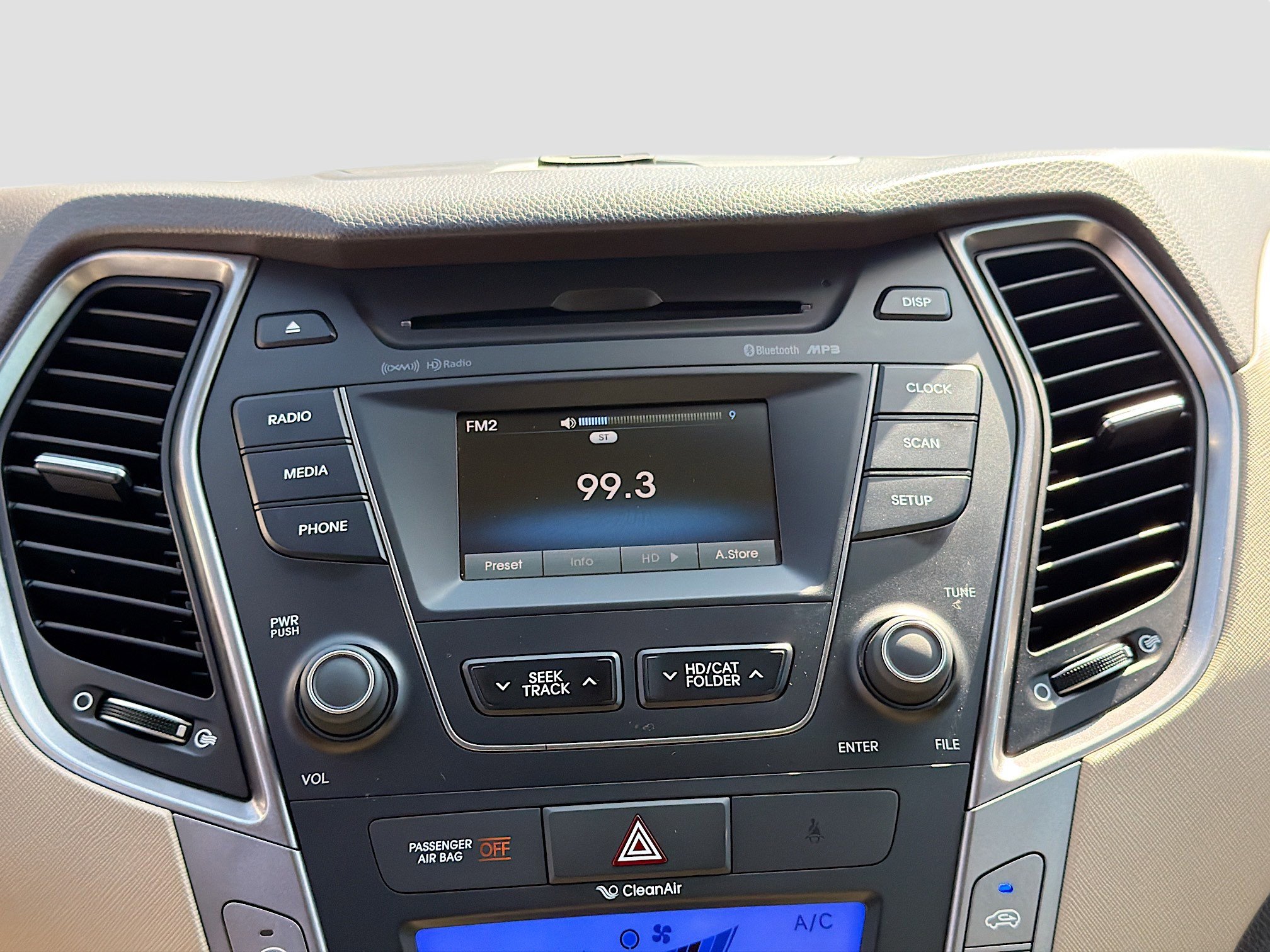 Used 2014 Hyundai Santa Fe GLS image 26