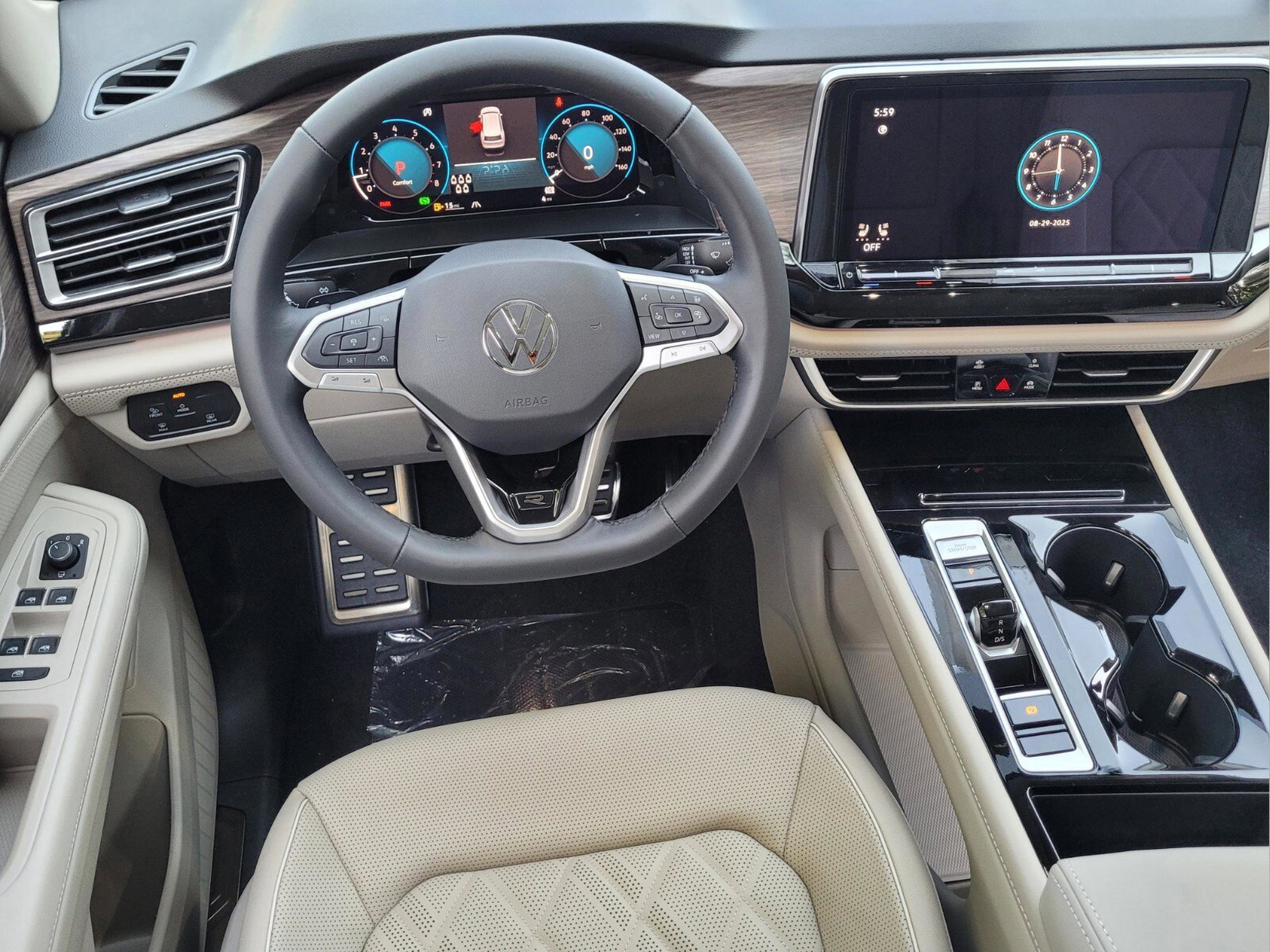 New 2026 Volkswagen Atlas SEL Premium R-Line image 11