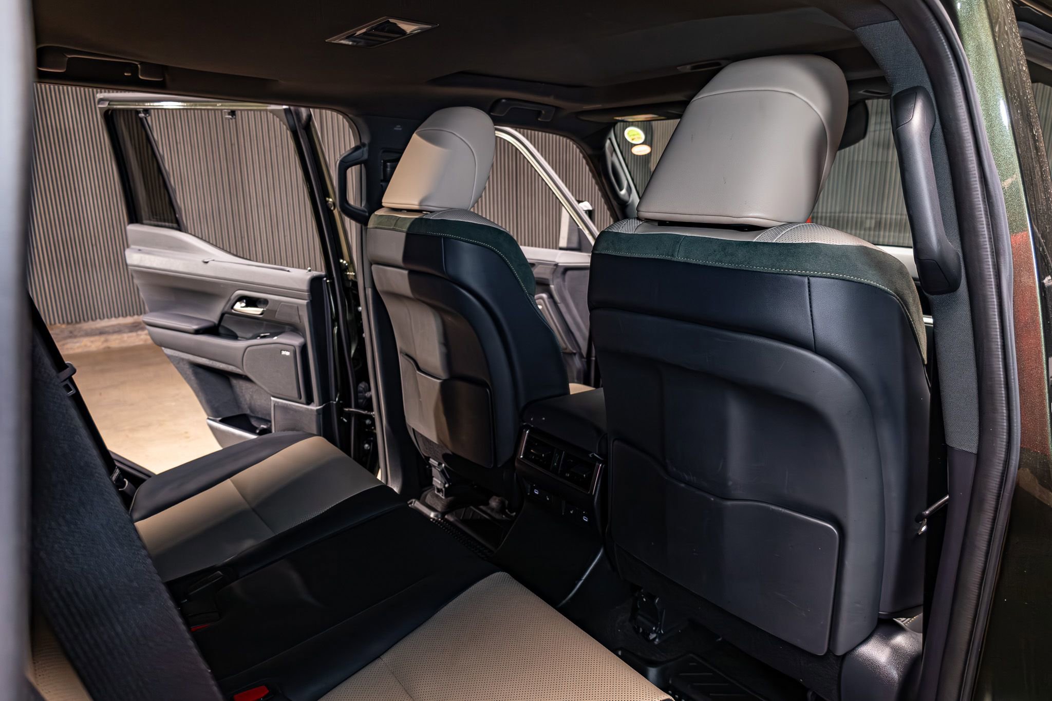 Used 2024 Lexus GX 550 image 24