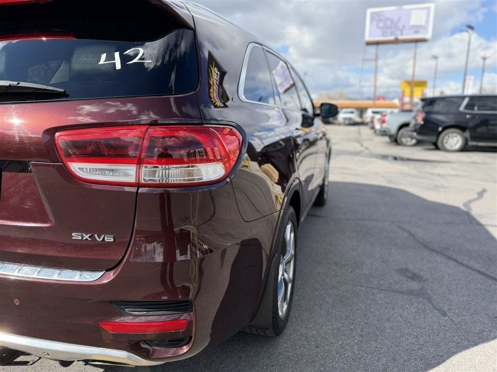 Used 2017 Kia Sorento SX image 13