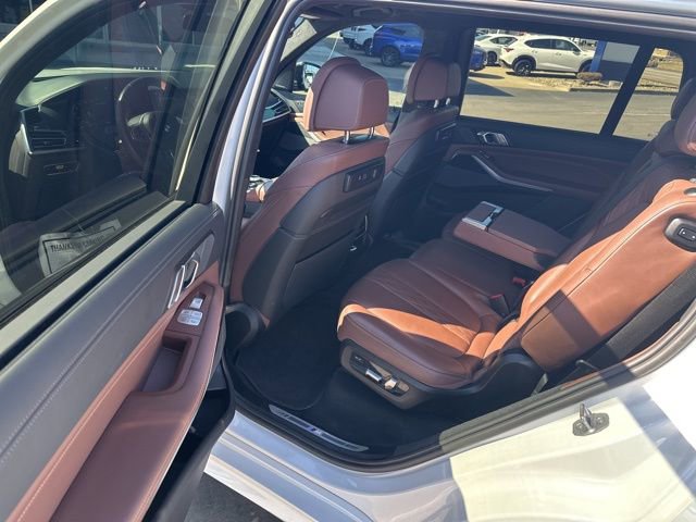 Used 2022 BMW X7 M50i w/ Dynamic Handling Package image 16