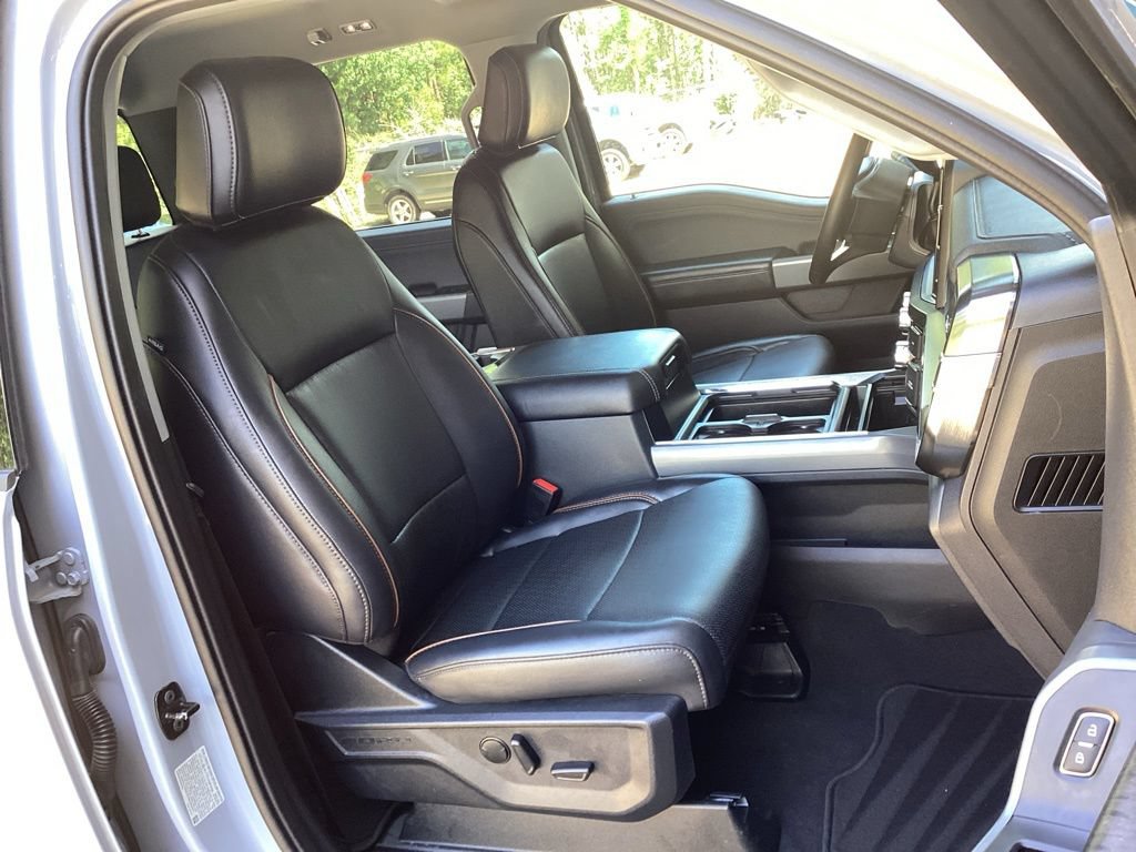 Used 2025 Ford F250 Lariat w/ Black Appearance Package AWD/4WD image 39