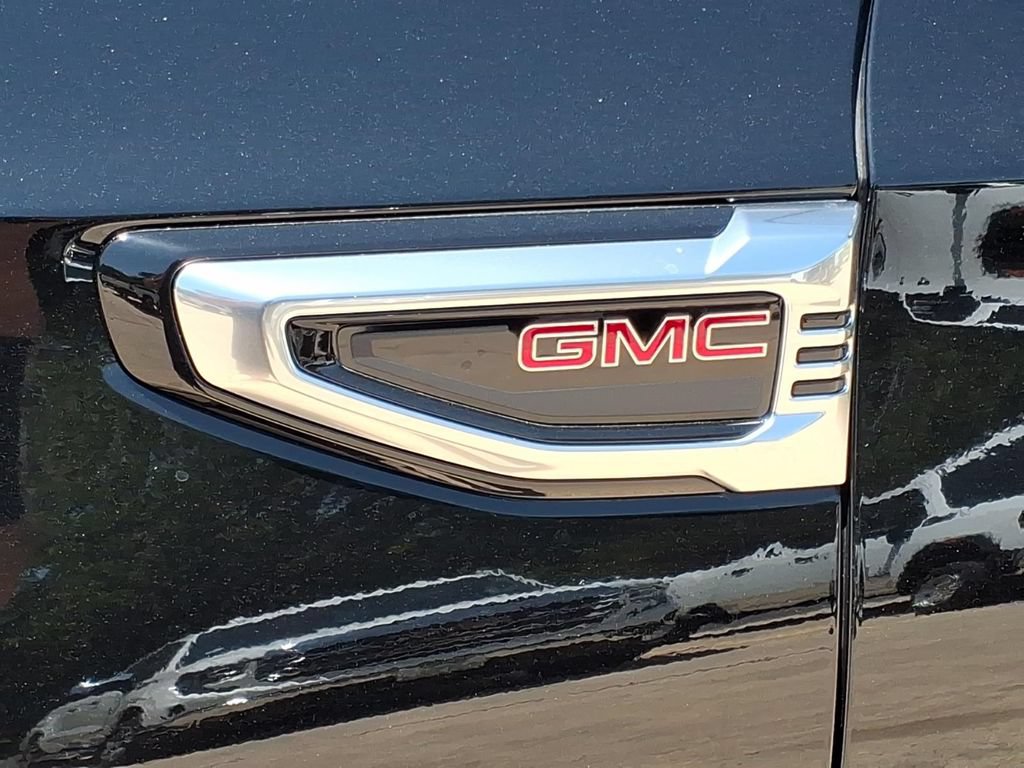 New 2026 GMC Yukon XL Denali w/ Sun & Power Step Package RWD image 10
