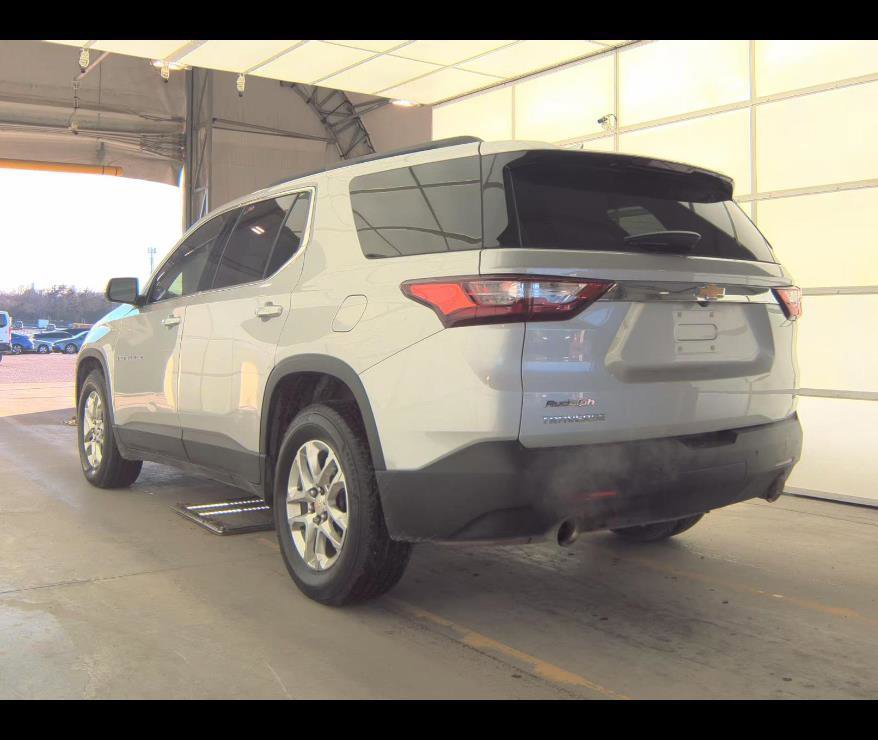 Used 2021 Chevrolet Traverse LT image 9