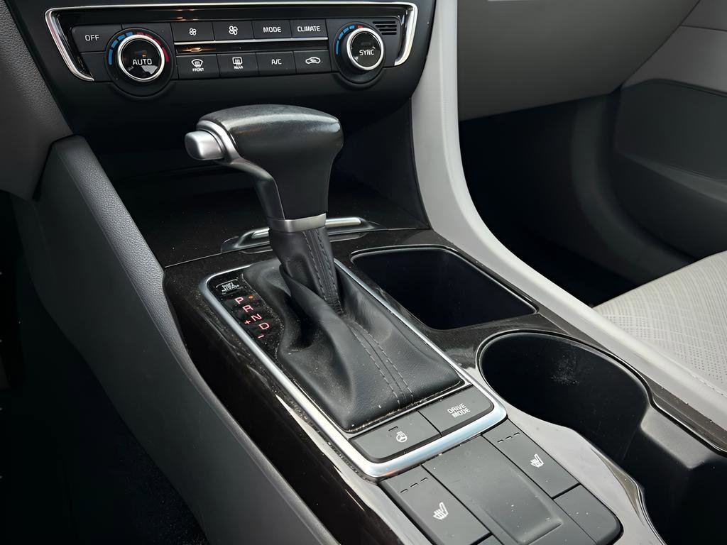 Used 2017 Kia Optima EX image 43