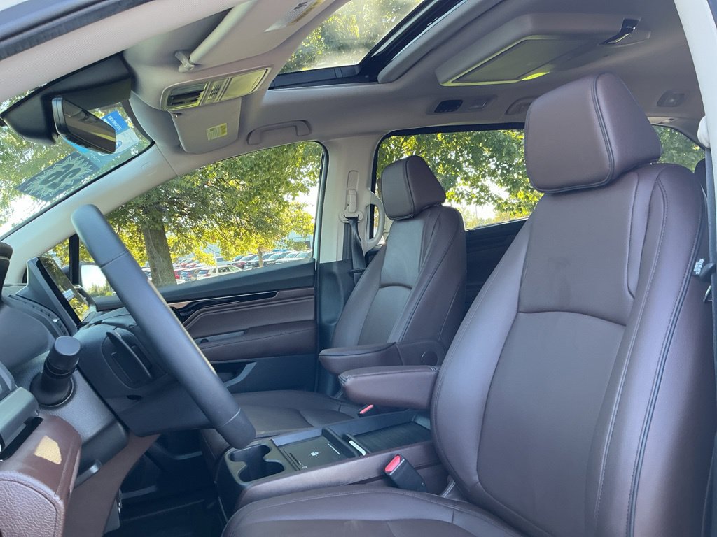 Used 2026 Honda Odyssey Touring image 18