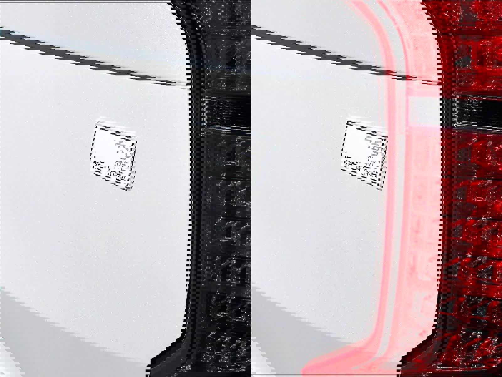 Used 2023 Volvo XC90 T8 Plus w/ Protection Package image 11