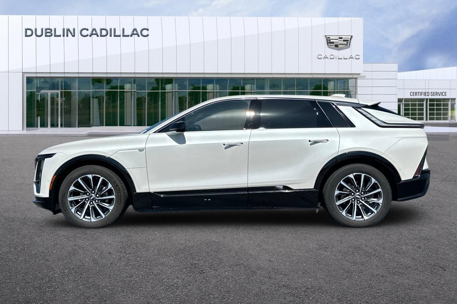 Certified 2024 Cadillac Lyriq Sport w/ LPO, Floor Liner Package AWD/4WD image 7