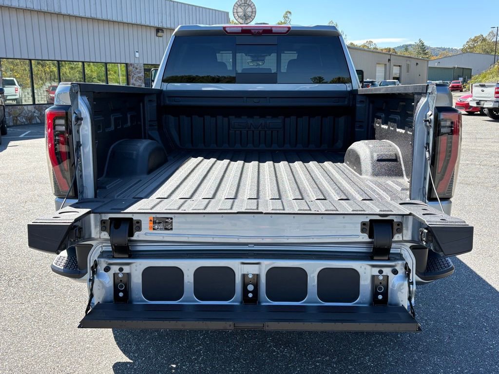 New 2026 GMC Sierra 2500 AT4 w/ AT4 Premium Plus Package image 12