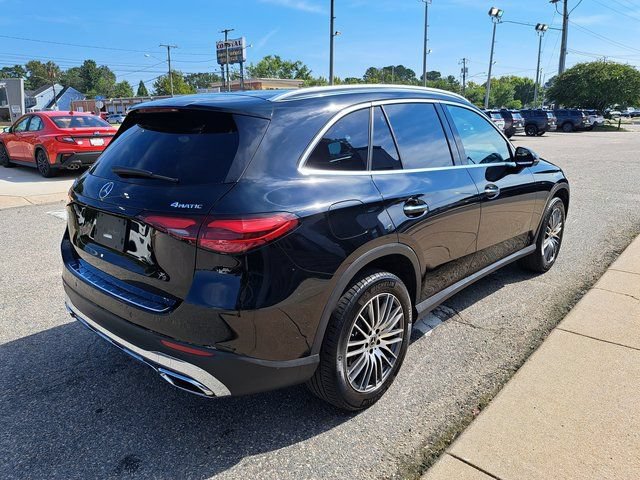 Used 2023 Mercedes-Benz GLC 300 4MATIC image 6